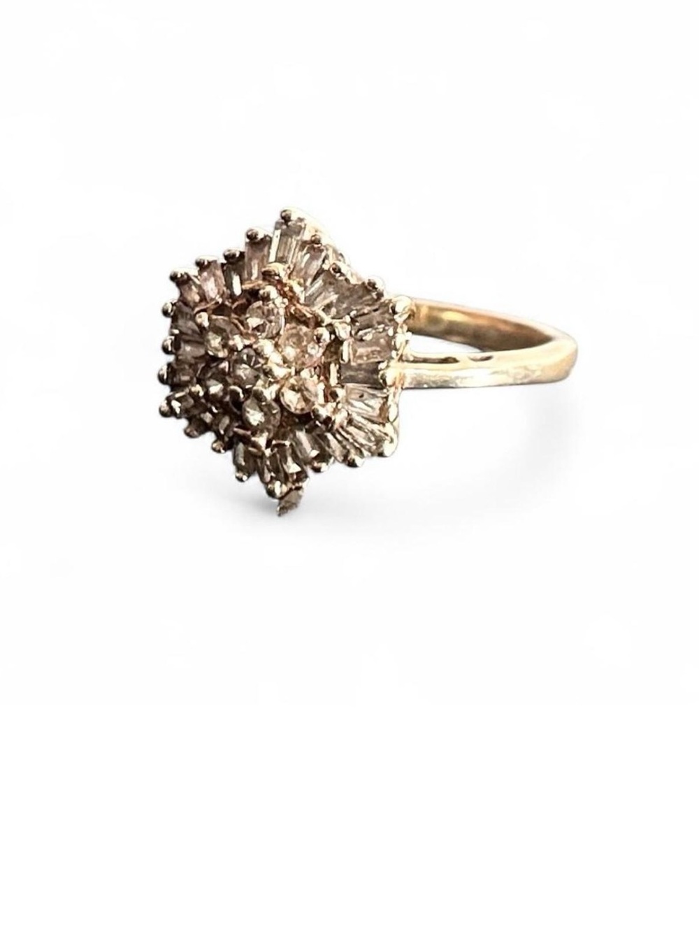 10K Solid Yellow Gold Genuine Diamond Starburst Cluster Ring | size ~ 7-7.5